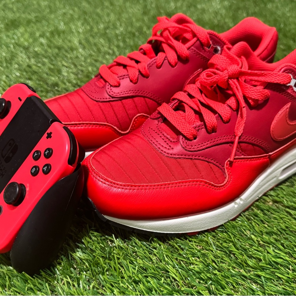 Nike Air Max 1s in Gym Red Size 8 Men’s